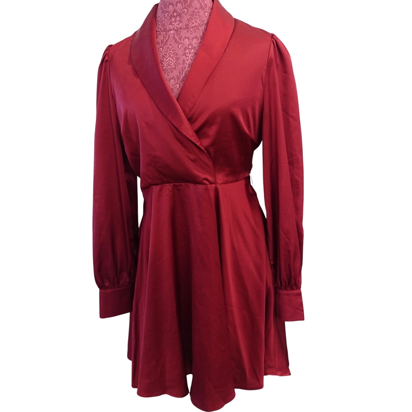 Red Dress Withcolor N Cuffs / Slight Sheen